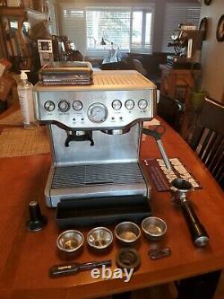 Breville BES860XL Barista Express Espresso Machine withGrinder, Frother, Hot Water