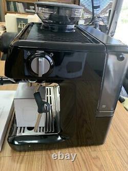 Breville BES870BSXL Barista Express Espresso Machine Shiny Black-New Open Box