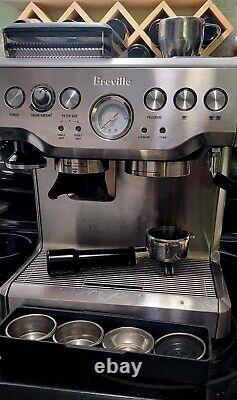 Breville Barista Express Espresso Machine BES860XL withGrinder and Accessories