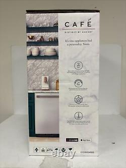 Cafe Affetto Automatic Espresso coffee maker with frother! White New In Box
