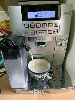 DeLonghi ECAM 22.360s Bean to Cup Coffee Machine + 3 descalers