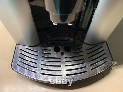 DeLonghi Magnifica Automatic Espresso Cappuccino Machine ESAM-3200 Works Great