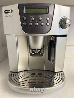 DeLonghi Magnifica Coffee Maker Italy Type ESAM-4400 Broken As-Is For Parts Only