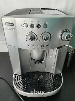 DeLonghi Magnifica ESAM 4200 Bean to Cup Coffee Maker (p1/109)