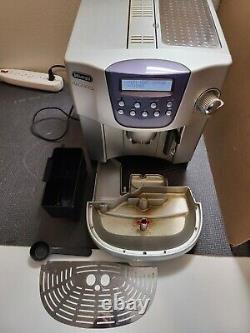 DeLonghi Magnifica ESAM 4400 espresso machine cleaned and tested