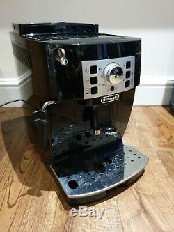 DeLonghi Magnifica S ECAM 22.110. B 1450W Black Coffee Machine Bean To Cup