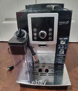 DeLonghi Magnifica S ECAM 23260SB Espresso & Cappuccino Machine