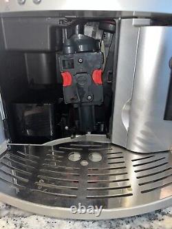 DeLonghi Magnifica Super Automatic Espresso Machine, Cappuccino Maker ESAM-3300