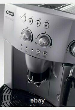 De'Longhi Magnifica ESAM 4200 Bean To Cup Coffee Machine Espresso Latte Maker