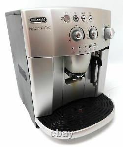 De'Longhi Magnifica ESAM 4200 Bean-to-Cup Coffee Machine Refurbished Clean Mchin