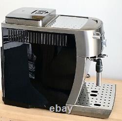 De Longhi Magnifica S Smart ECAM 250.33. TB Bean to Cup Coffee Machine