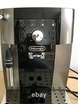 De Longhi Magnifica S Smart ECAM 250.33. TB Bean to Cup Coffee Machine, Excellent