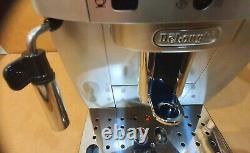 Delonghi Magnifica XS Bean-To-Cup Espresso Maker ECAM22110SB EXCELLENT