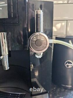 Jura E8 Bean to Cup Smart Coffee Machine + Jura Cool Control 1L Milk Cooler