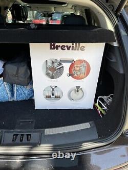 New Breville Oracle Touch Brushed Stainless Espresso Machine BES990BSS