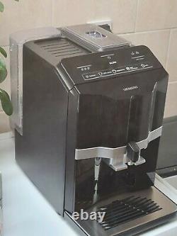 Siemens TI351209GB EQ. 300 Bean to Cup Coffee Machine 1500 Watt 15 bar Black