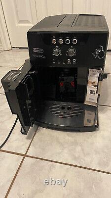 USED De'Longhi Magnifica Fully Automatic Espresso and Cappuccino Machine ESAM041