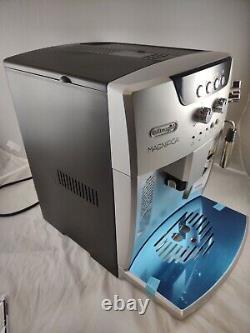 Used-De'Longhi Magnifica Cappuccino & Espresso Machine Silver ESAM04110S
